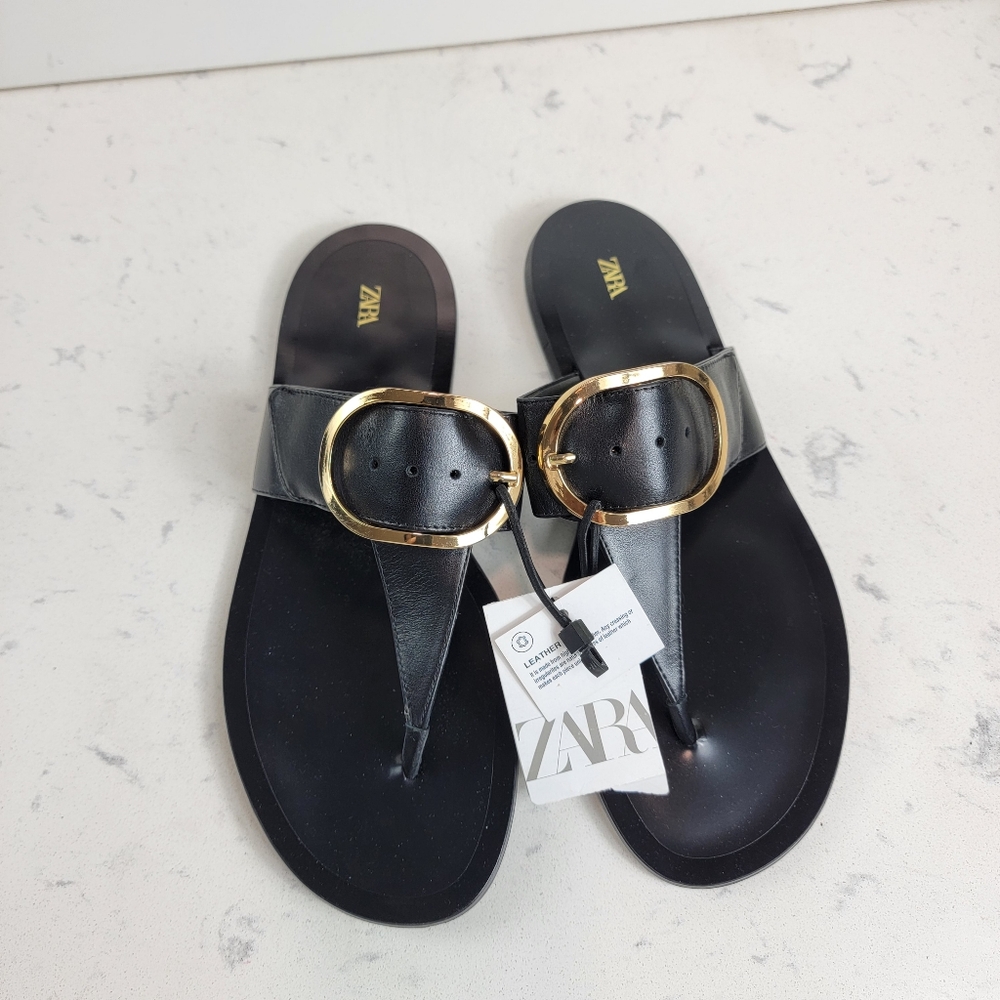 Zara FLAT LEATHER SANDALS WITH BUCKLE DETAIL SZ 40